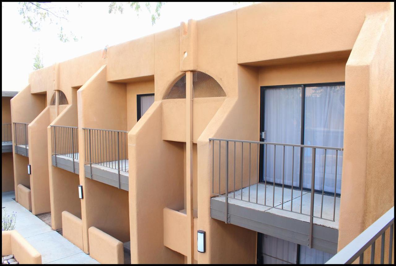 فندق ترافيلودج باي ويندام تاكسون إيربورت Drexel Heights المظهر الخارجي الصورة